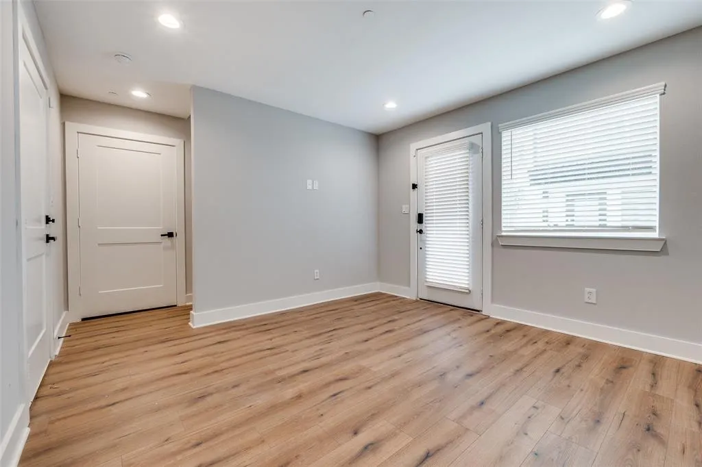 4440 Scurry Street, #202