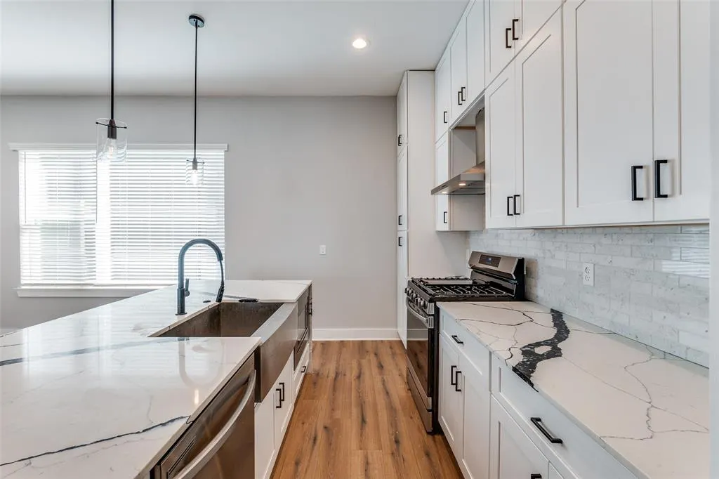 4440 Scurry Street, #202