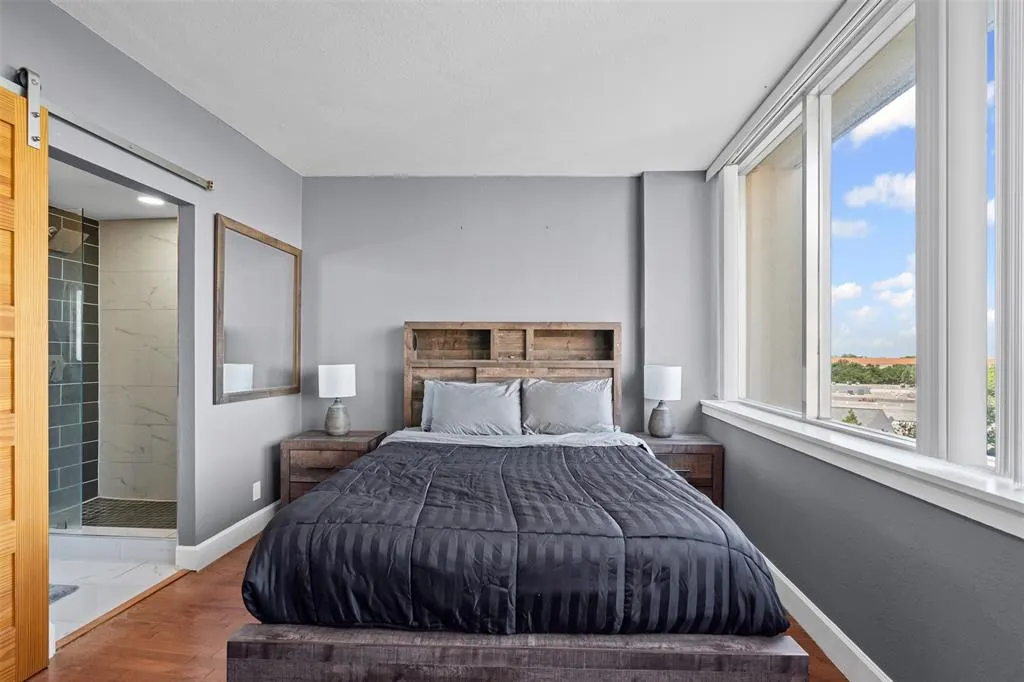 6211 W Northwest Highway, #500