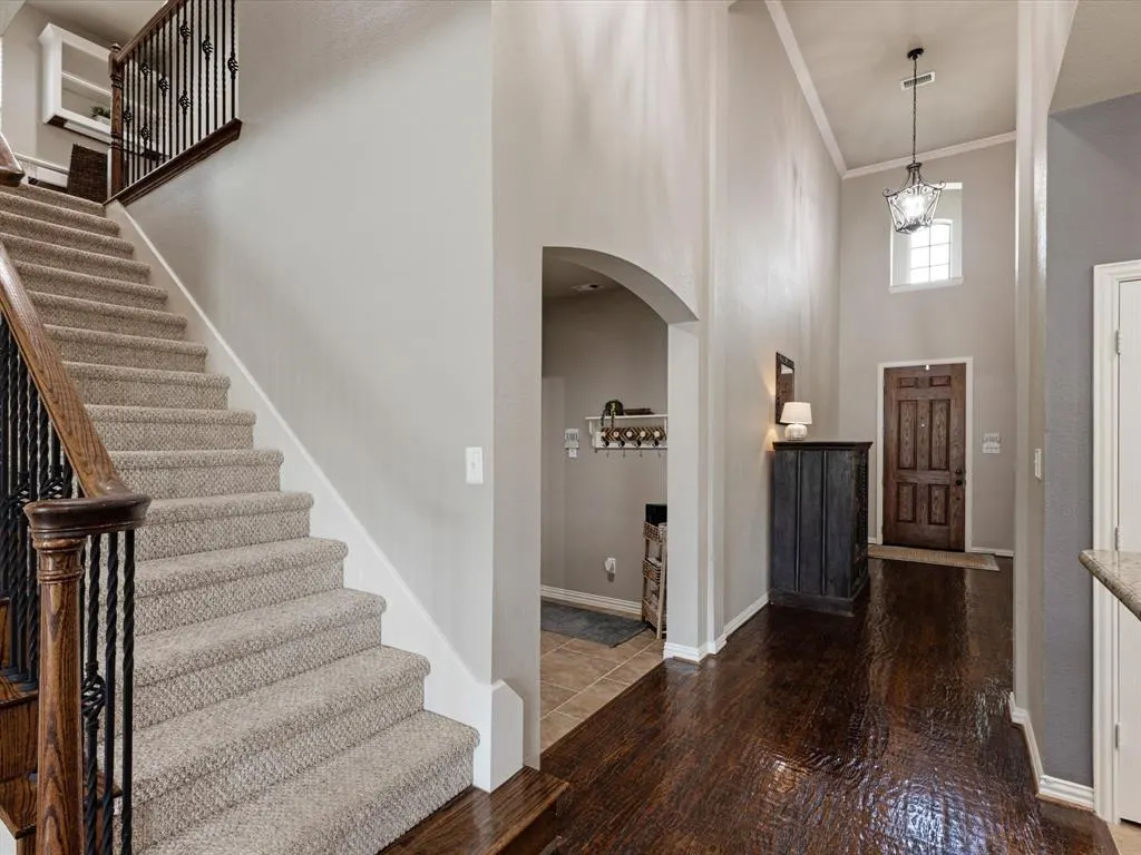 1120 Golden Sunset Court