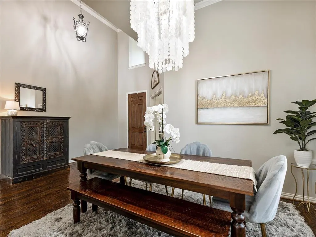1120 Golden Sunset Court