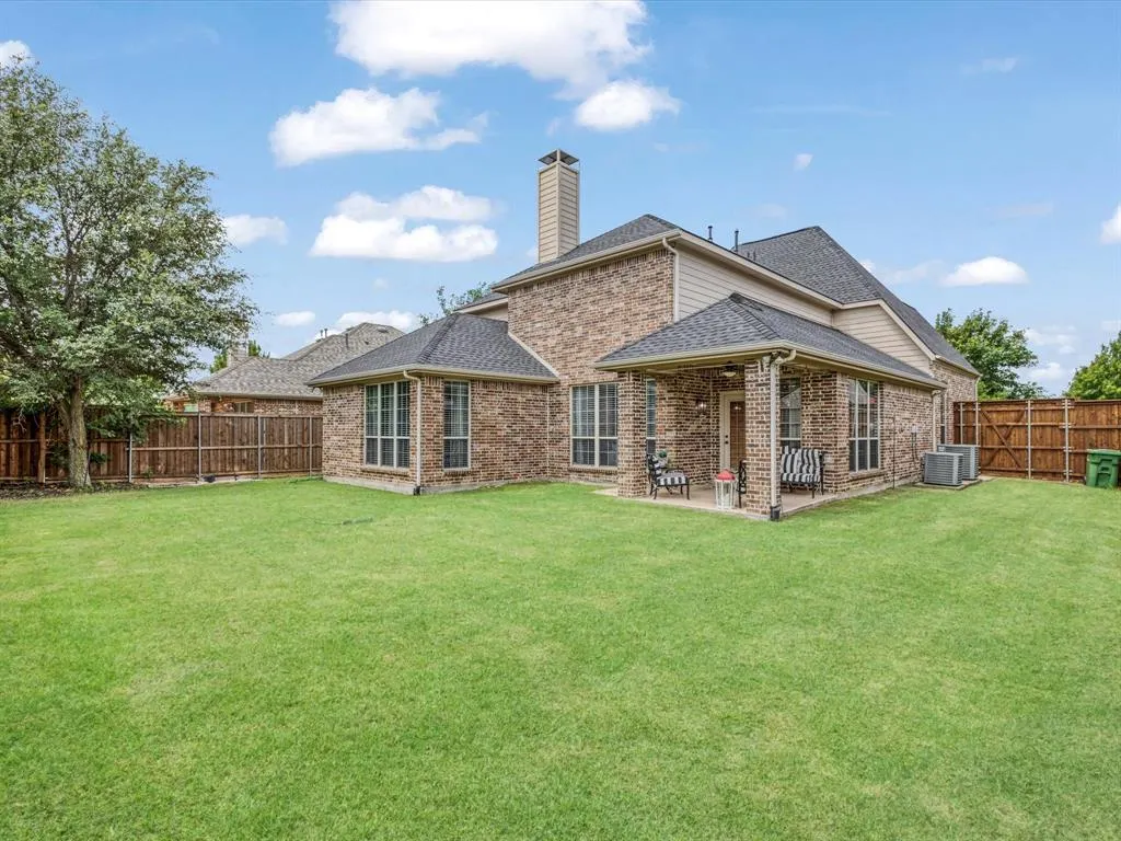 1120 Golden Sunset Court