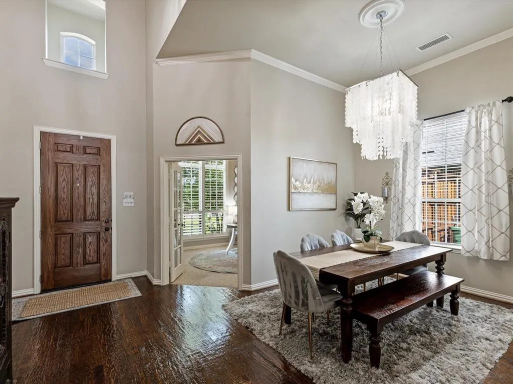 1120 Golden Sunset Court