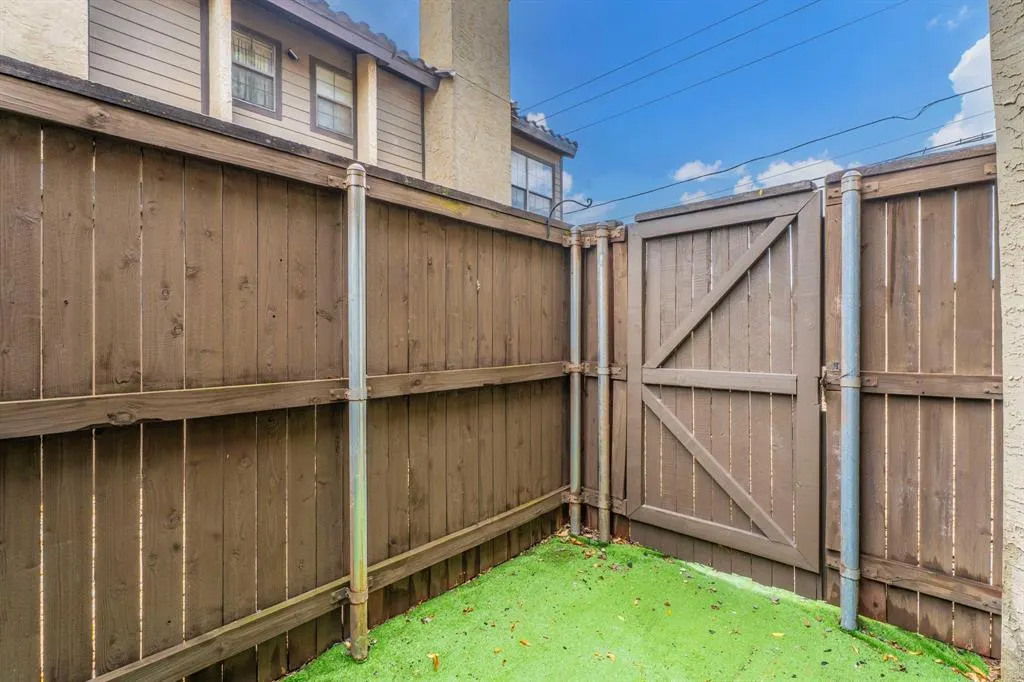 5757 E University Boulevard, #27S