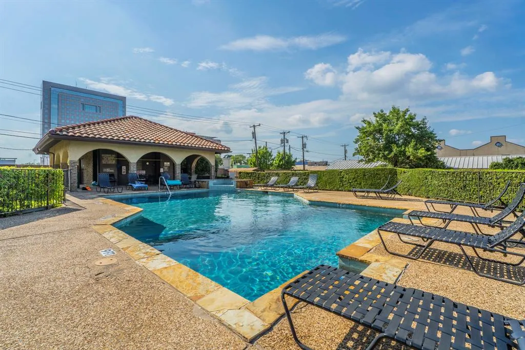5757 E University Boulevard, #27S