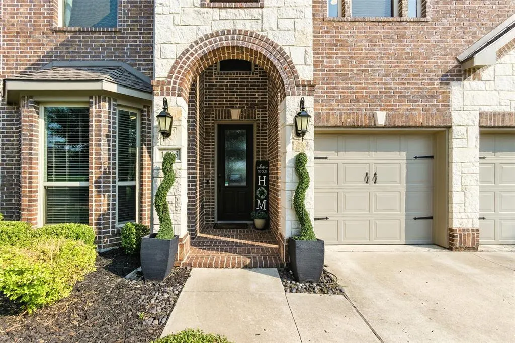 1005 Frisco Hills Boulevard