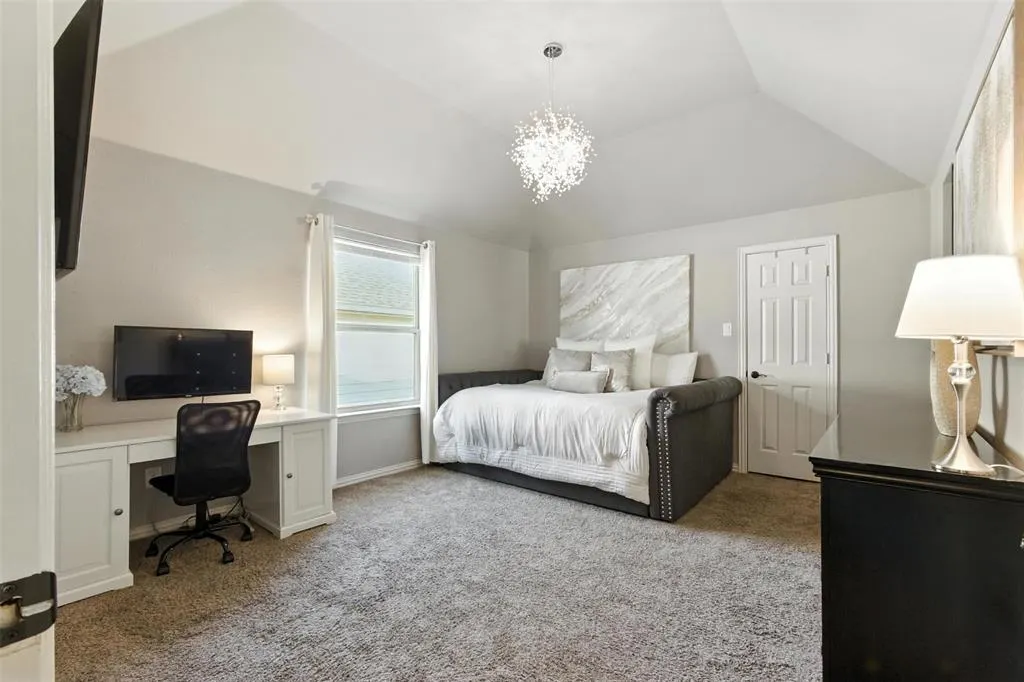 1005 Frisco Hills Boulevard