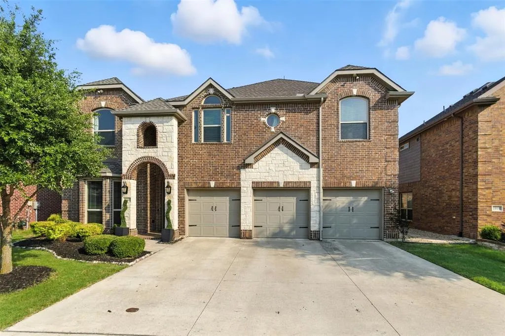 1005 Frisco Hills Boulevard