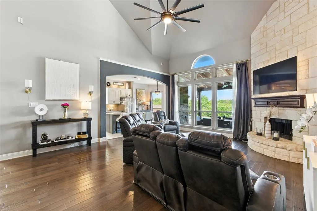 1005 Frisco Hills Boulevard