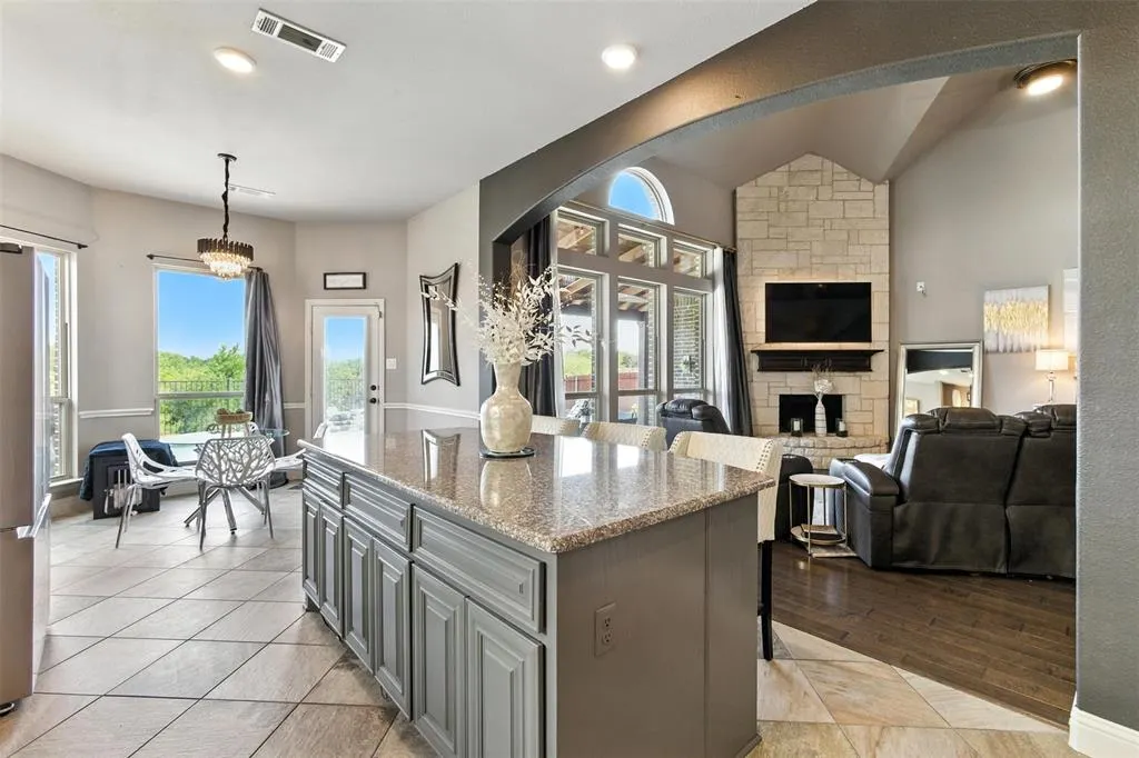 1005 Frisco Hills Boulevard