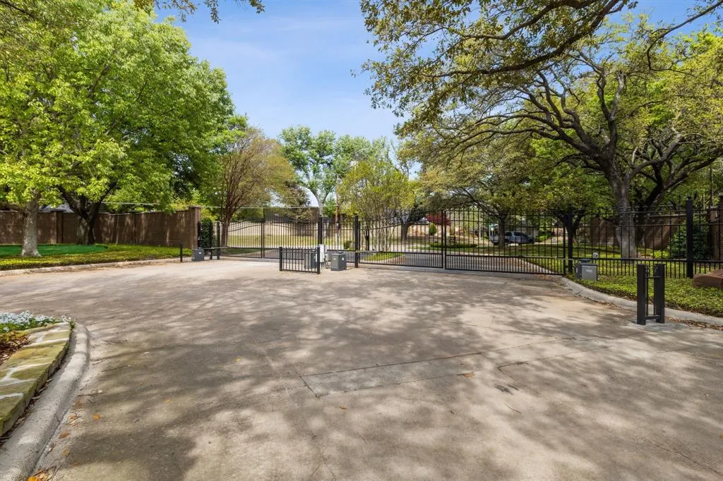 5016 Westgrove Drive, #5016
