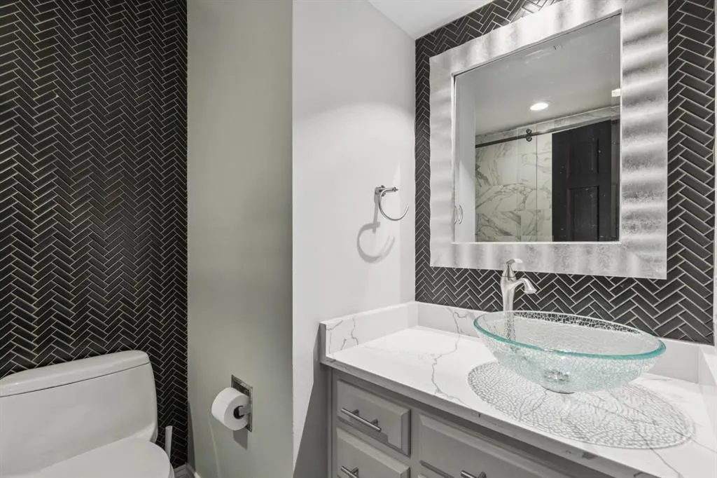 5016 Westgrove Drive, #5016