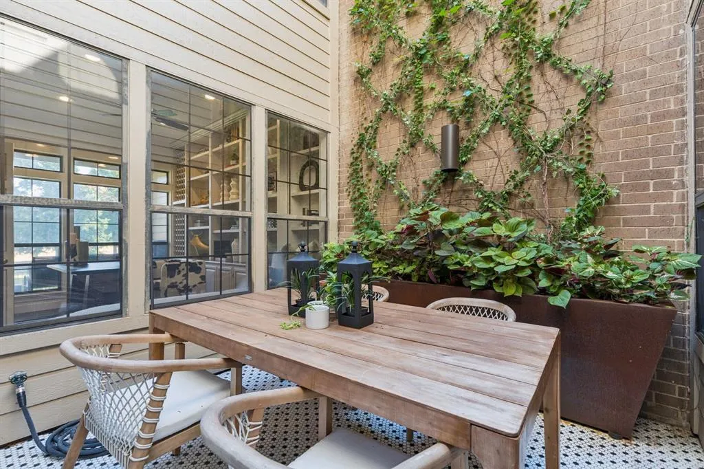 5016 Westgrove Drive, #5016