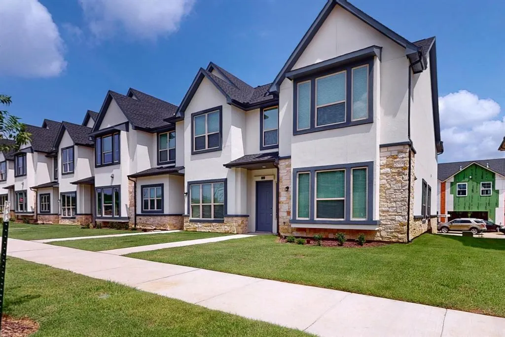 255 Buck Ridge Drive