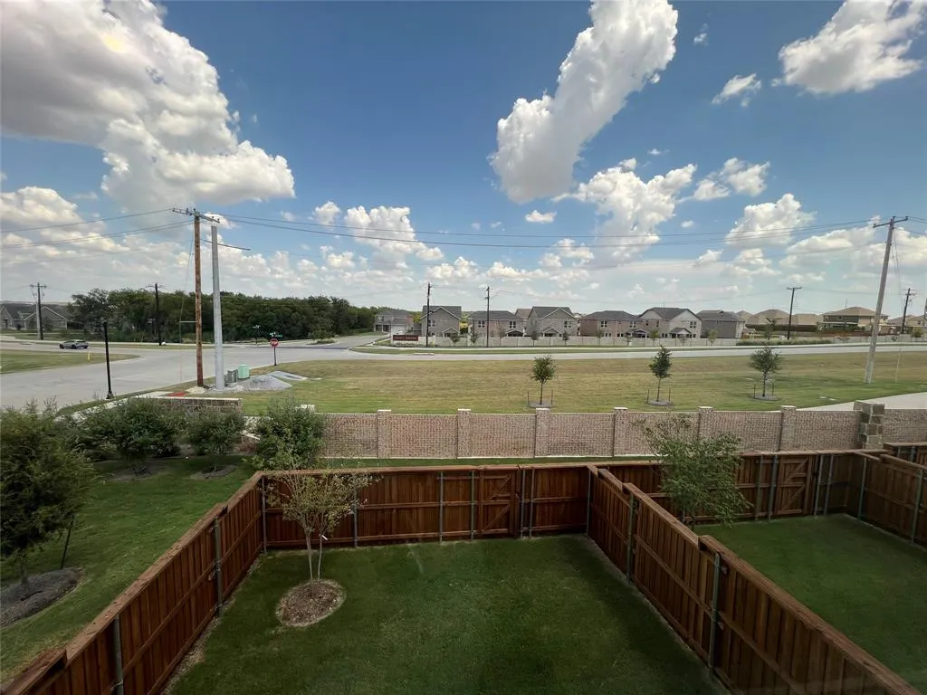 2616 ROLLING MEADOW Road