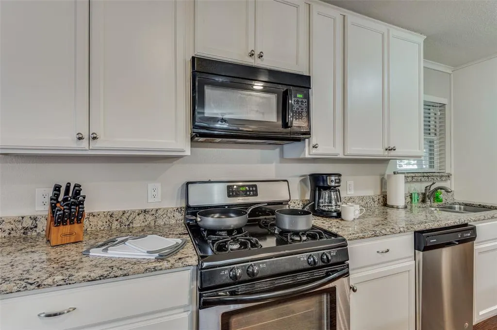 835 Ridgedale Drive