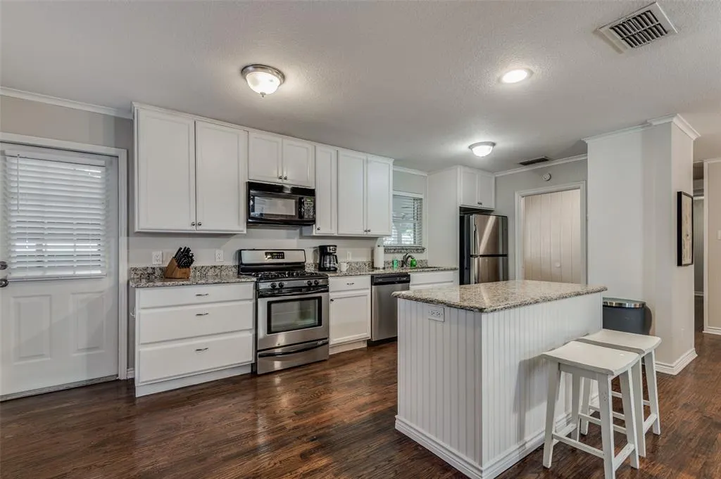 835 Ridgedale Drive