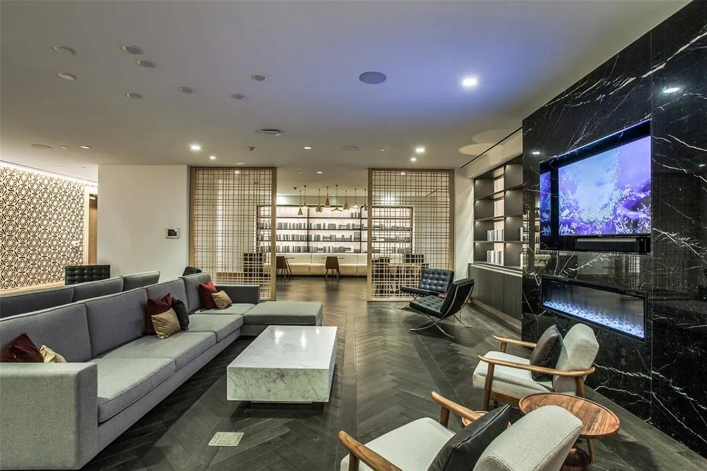 3130 N Harwood Street, #1605