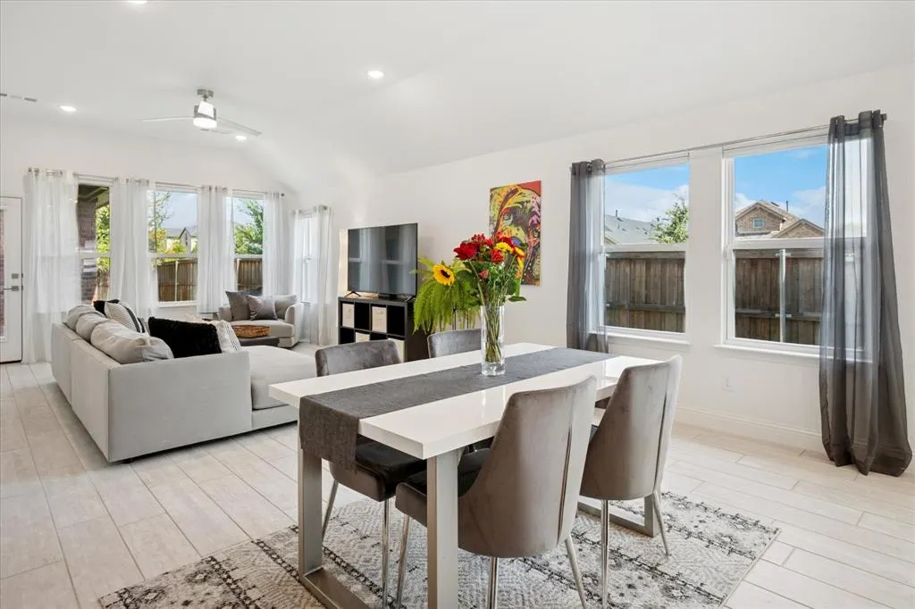 8225 San Bernard Trail