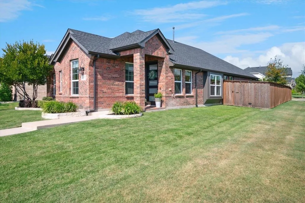 8225 San Bernard Trail