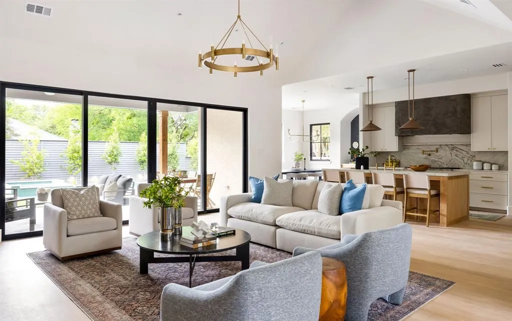 6439 Malcolm Drive