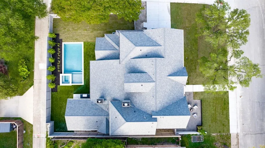 6439 Malcolm Drive