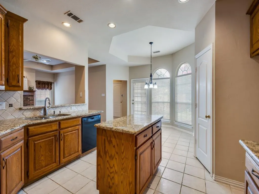 602 Huntington Court