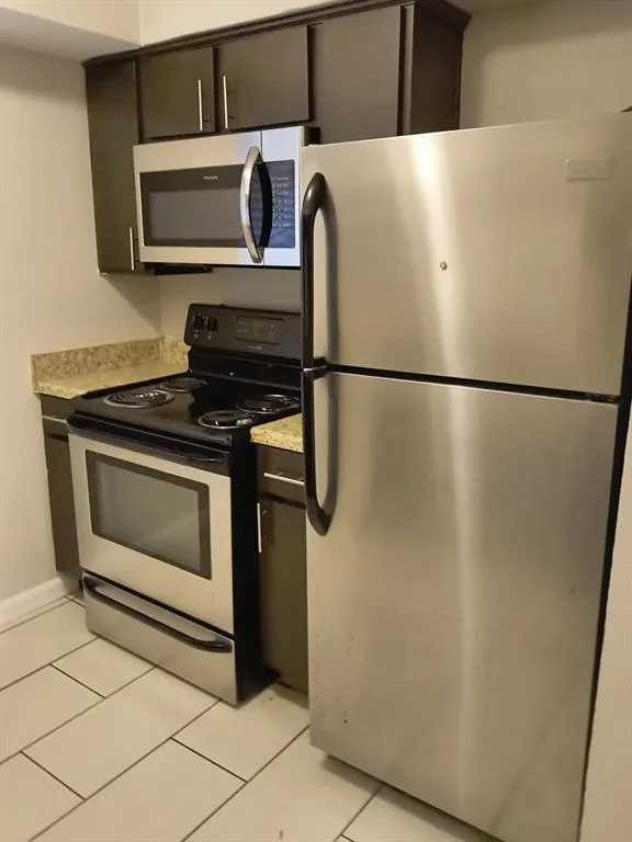 4618 Reiger Avenue, #205
