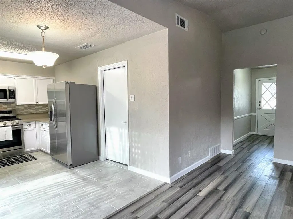 1236 Briarcove Drive