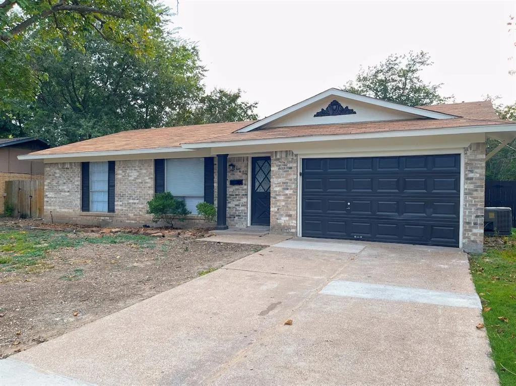 1236 Briarcove Drive