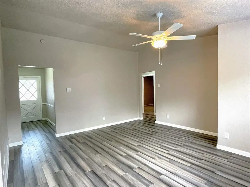 1236 Briarcove Drive