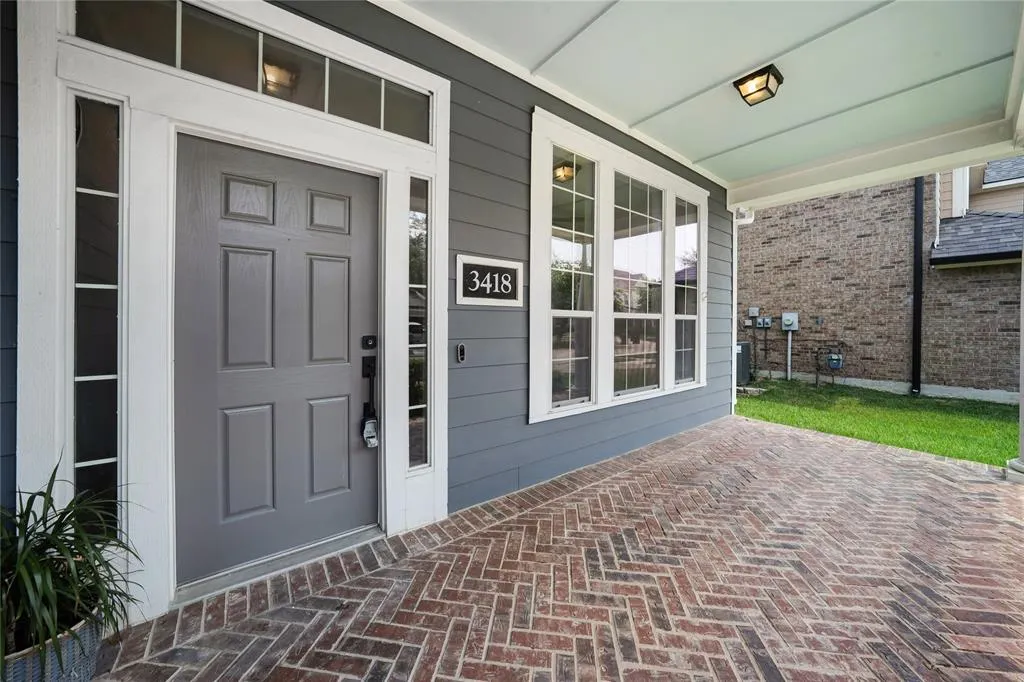 3418 Oakleigh Lane