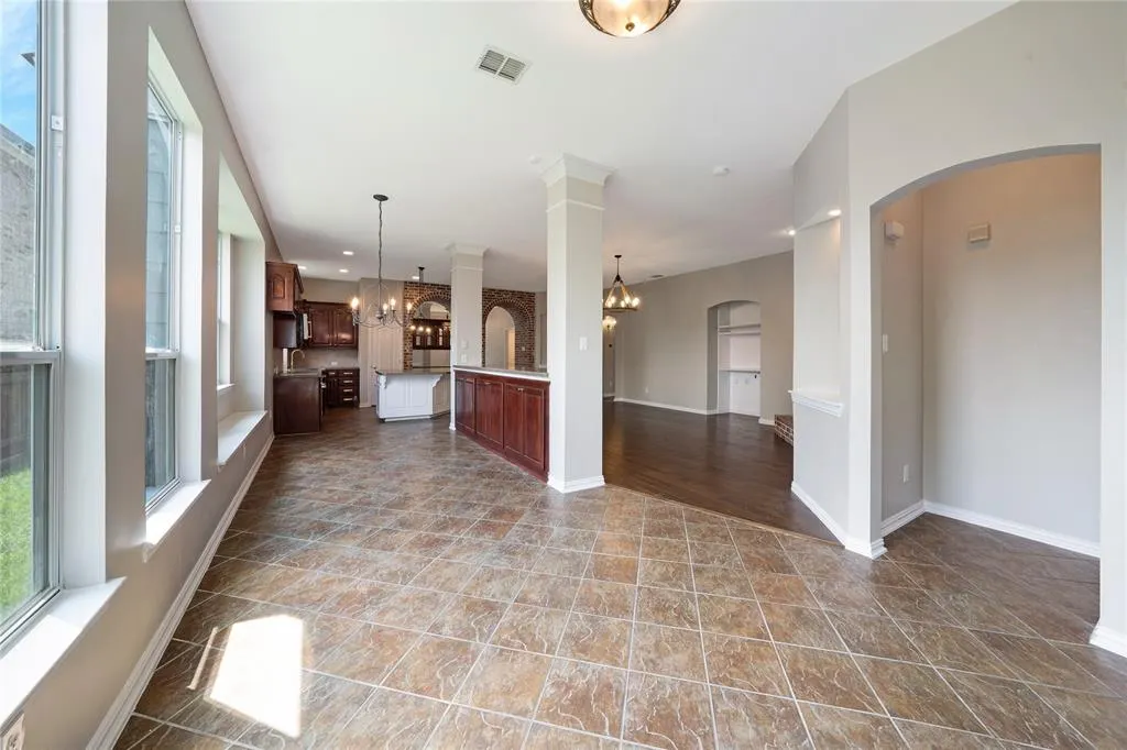 3418 Oakleigh Lane