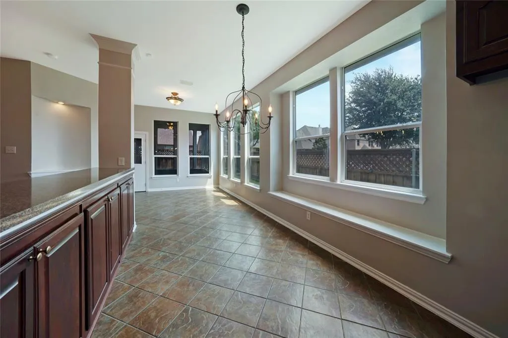 3418 Oakleigh Lane