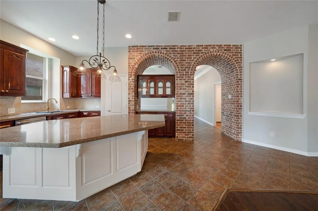 3418 Oakleigh Lane
