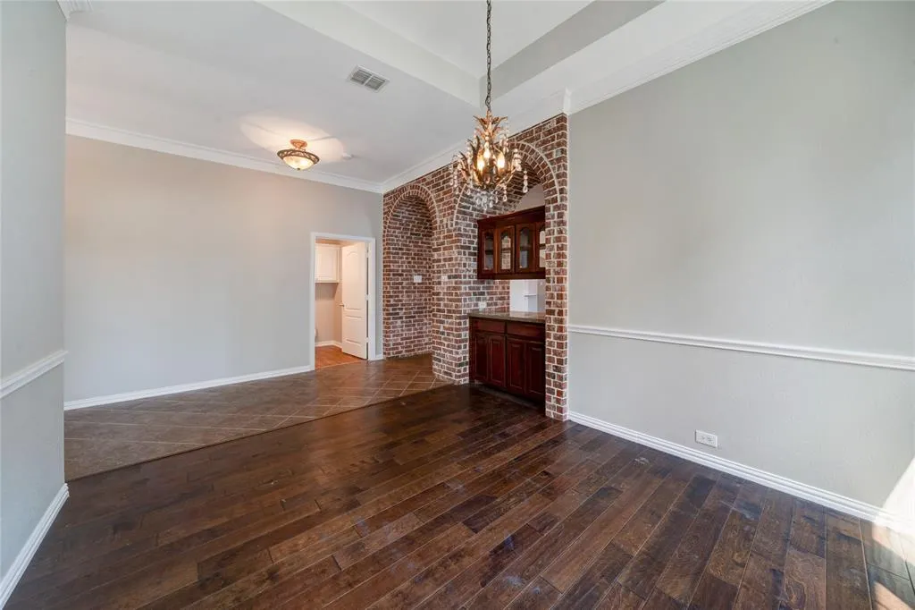 3418 Oakleigh Lane