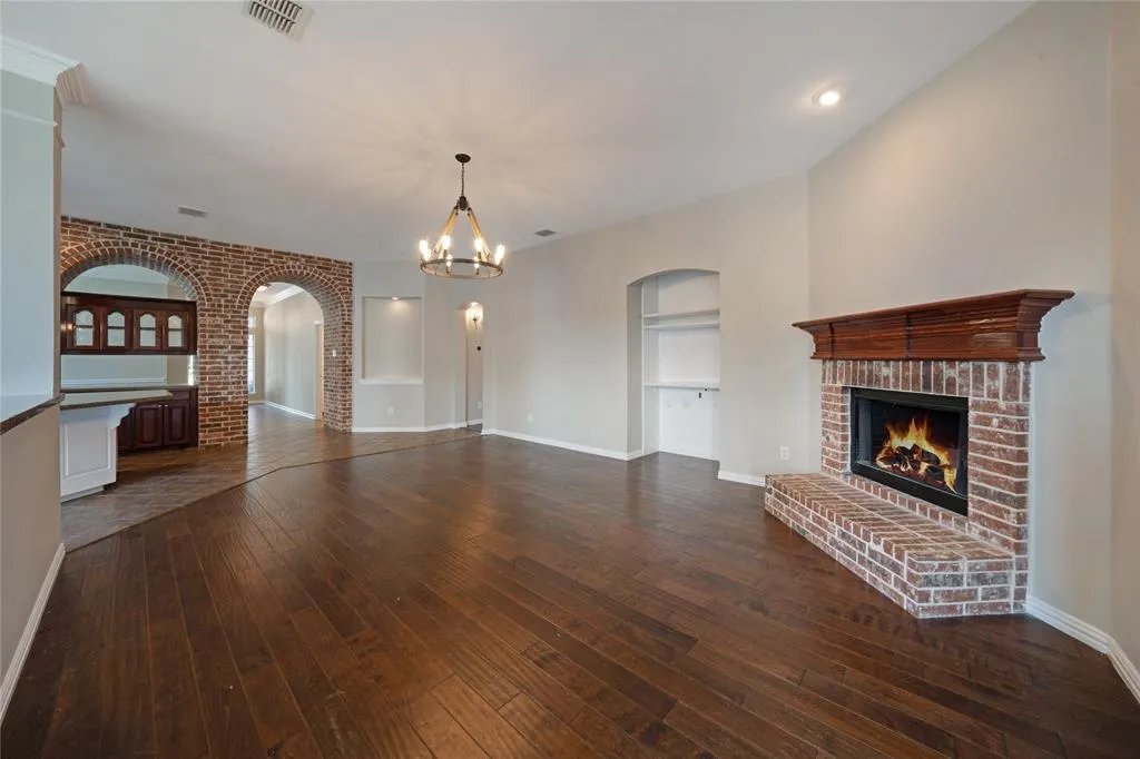 3418 Oakleigh Lane