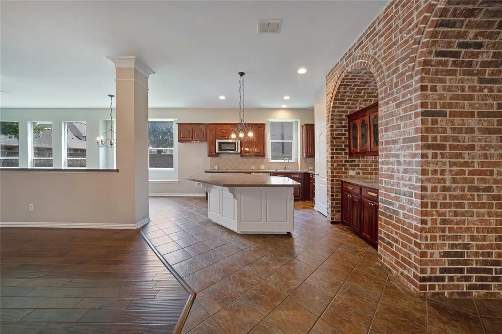 3418 Oakleigh Lane
