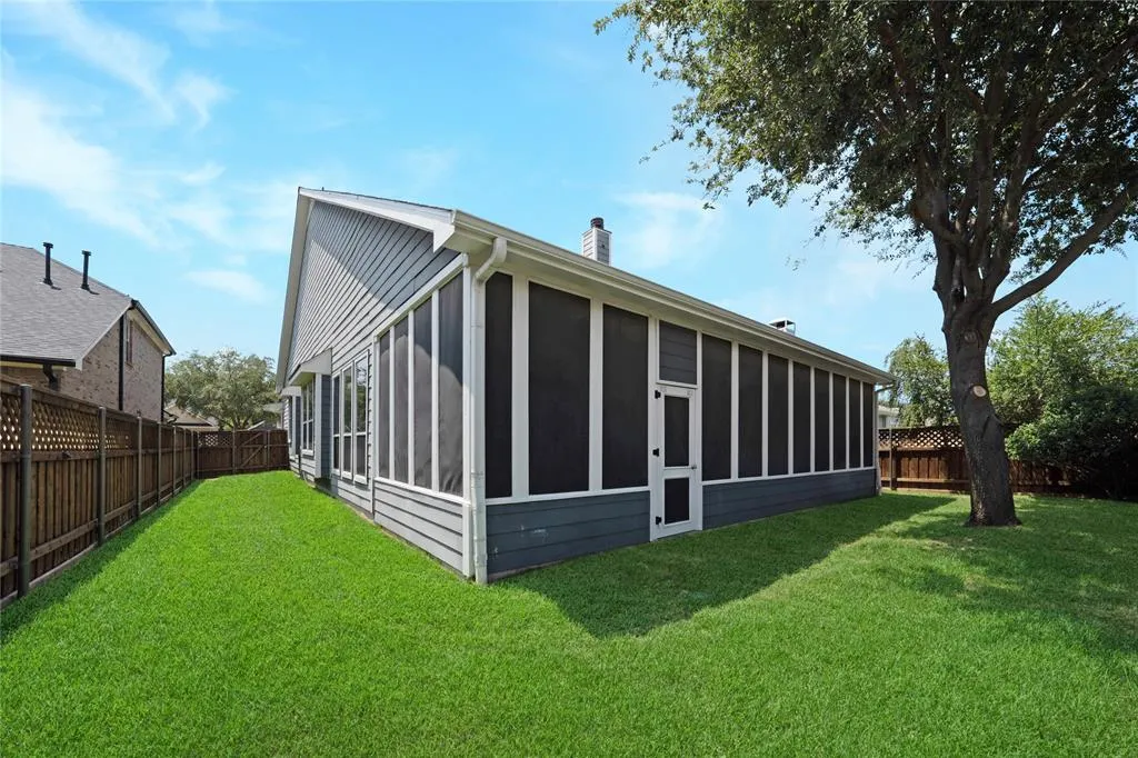 3418 Oakleigh Lane