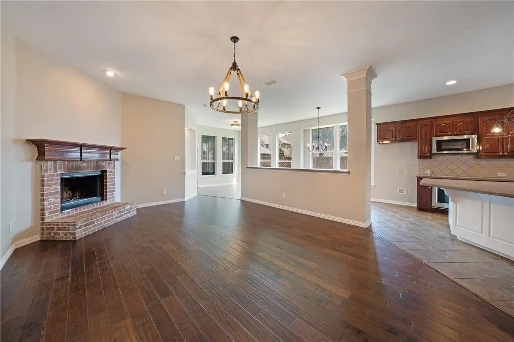 3418 Oakleigh Lane