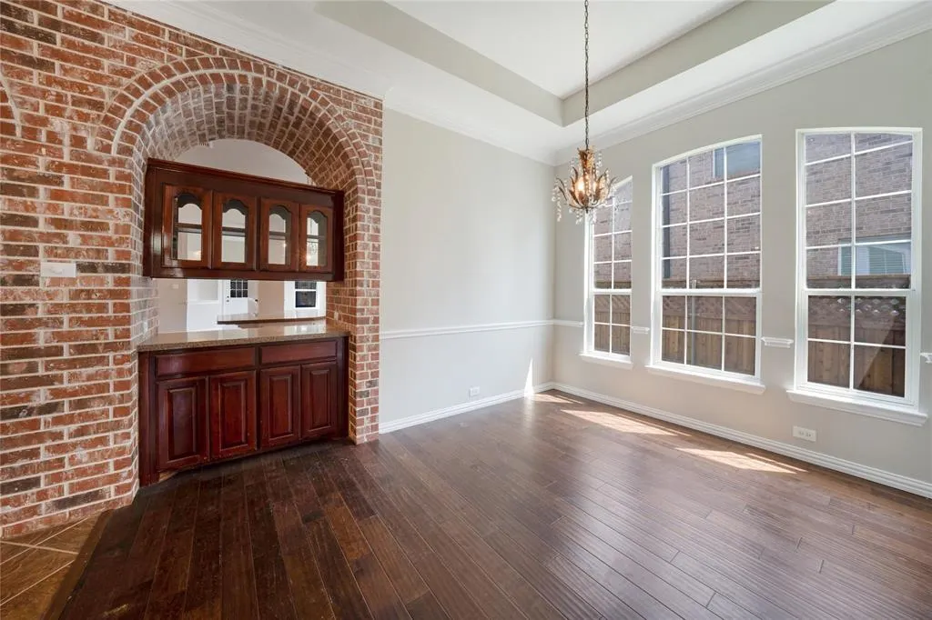3418 Oakleigh Lane