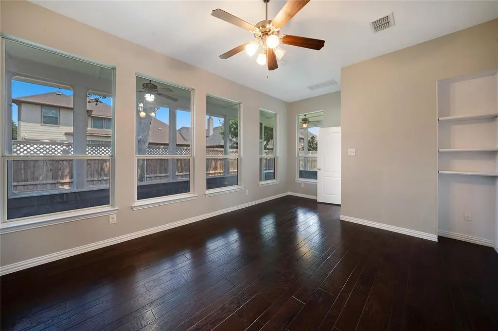 3418 Oakleigh Lane