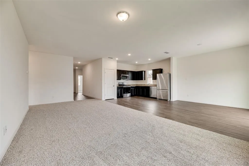 708 Peach Tree Lane