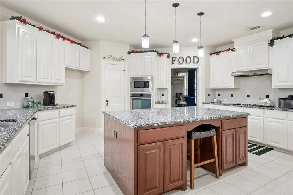 901 Oglethorpe Lane
