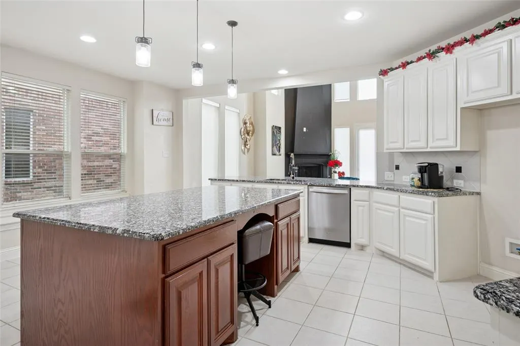 901 Oglethorpe Lane
