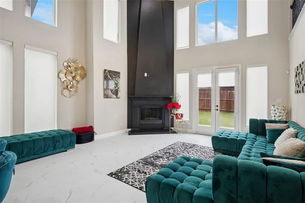 901 Oglethorpe Lane