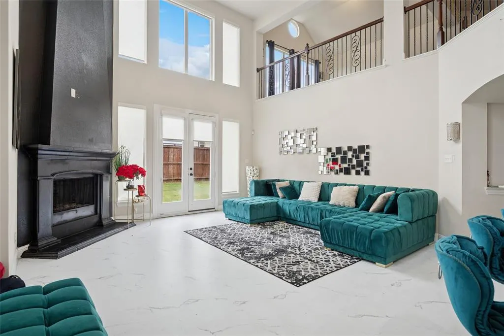 901 Oglethorpe Lane