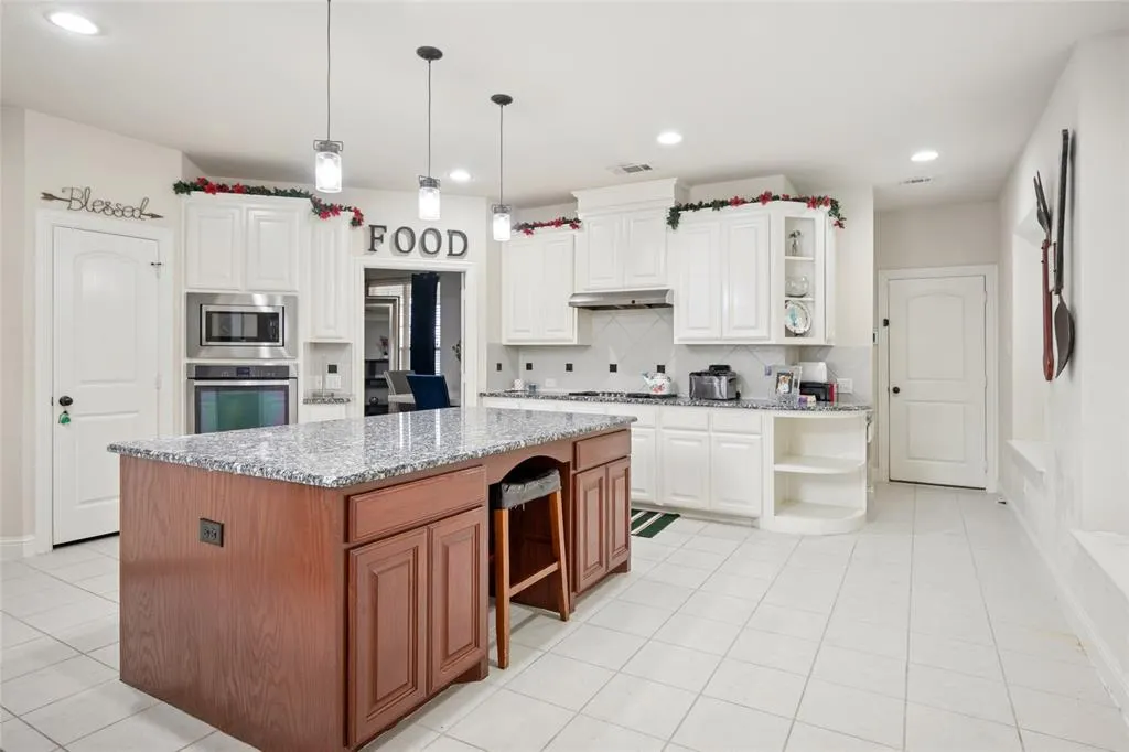 901 Oglethorpe Lane