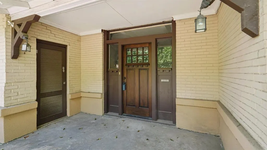 125 S Clinton Avenue