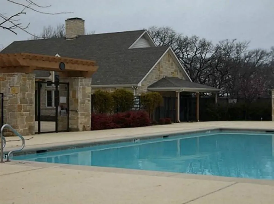 2213 Willow Creek Drive